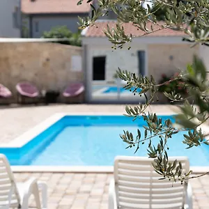 Coronata Biograd Na Moru