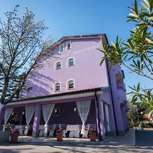 Otel Sandi - Free Parking, Čavle